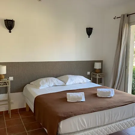 Villa Cala Corsa - 3 Et 4 Cala Rossa Porto-vecchio - Entièrement Climatisées à 5 Minutes à Pied De La Cala Rossa Porto-Vecchio (Corsica)