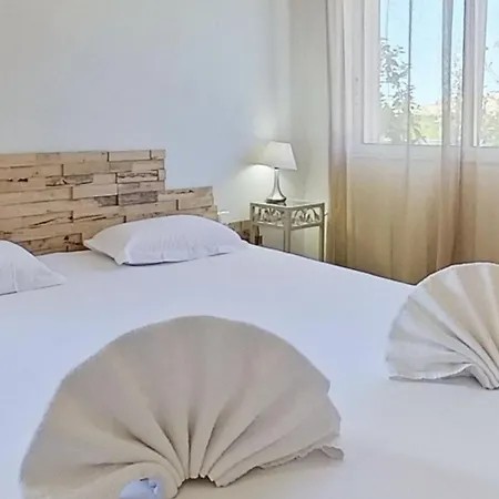 Vila Cala Corsa - 3 Et 4 - Cala Rossa Porto-vecchio - Entierement Climatisees Avec Piscine Chauffee Partagee Et Piscines Privees - Internet Gratuit *