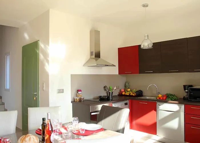 Willa Cala Corsa - 3 Piscine Partagee Chauffee - Cala Rossa Porto-vecchio - Entierement Climatisees - Internet Gratuit *